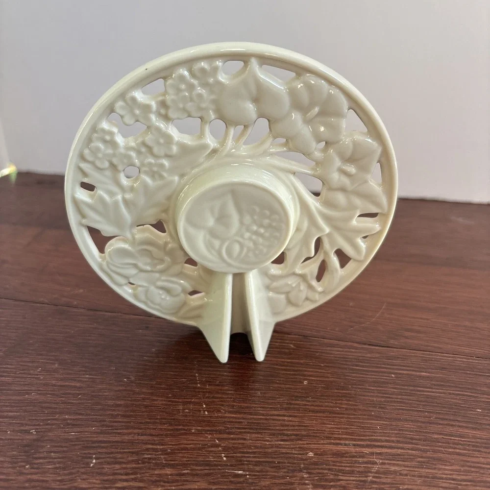 Lenox Round‎ Floral Desk Clock 5